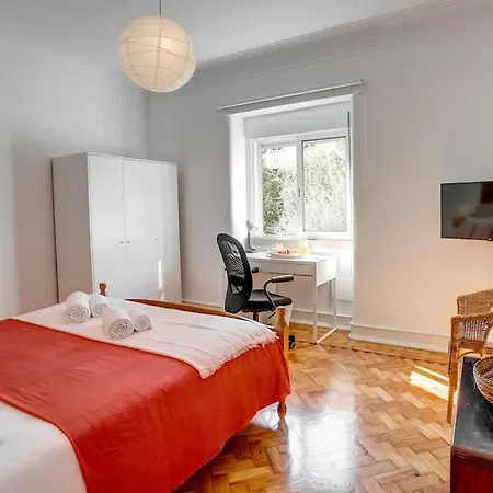 Family Tailor Made Flat In Areeiro Lejlighed Lisboa